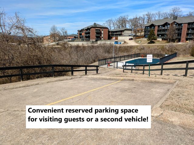 150 Sunken Forest Dr. 8-206, Forsyth, MO 65653