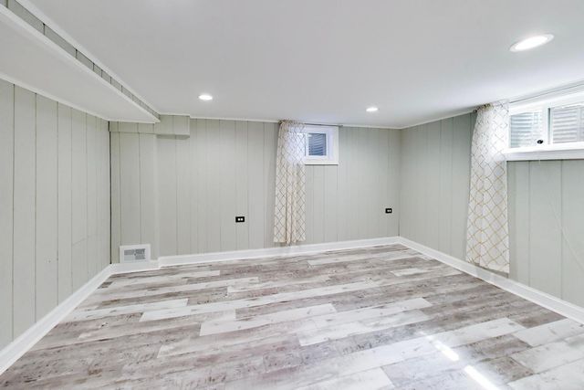 2055 Walnut Circle, Northbrook, IL 60062