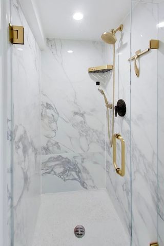 2055 Walnut Circle, Northbrook, IL 60062