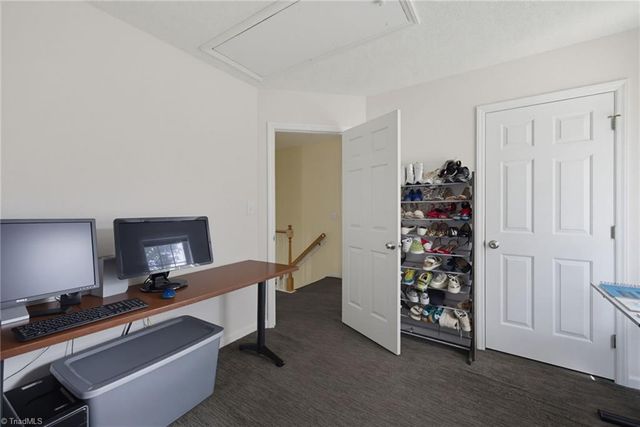3658 Single leaf Court, High Point, NC 27265