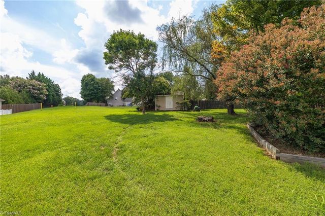 3658 Single leaf Court, High Point, NC 27265