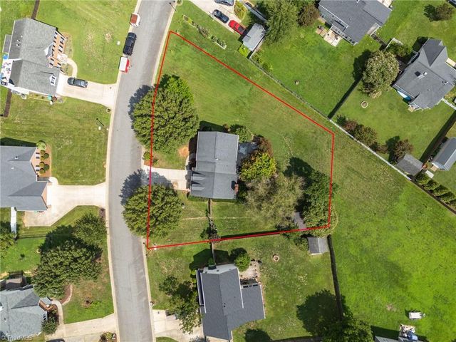3658 Single leaf Court, High Point, NC 27265