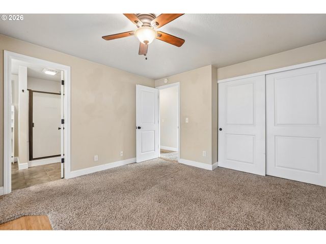 546 Se PAROPA Pl, Gresham, OR 97080