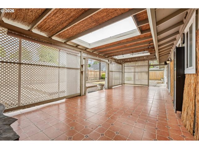 546 Se PAROPA Pl, Gresham, OR 97080