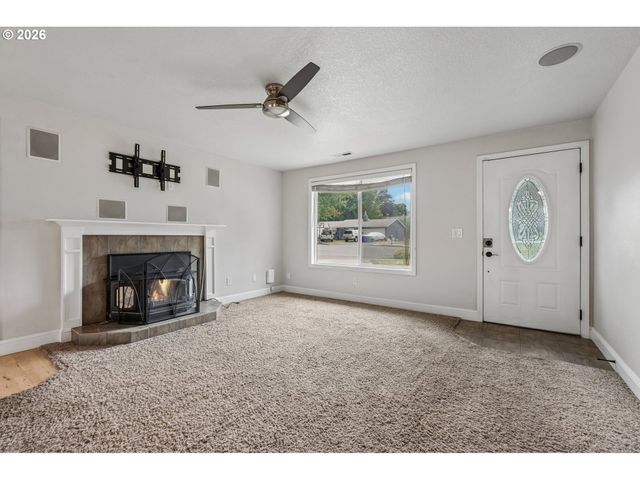 546 Se PAROPA Pl, Gresham, OR 97080