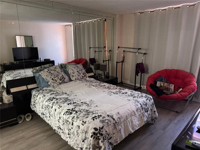 2750 NE 183rd St 1503, Aventura, FL 33160