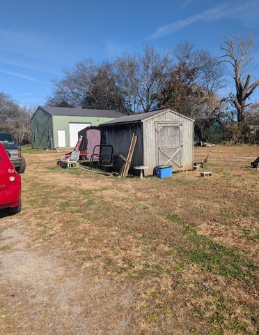 717 Enon Church Rd, Unionville, TN 37180