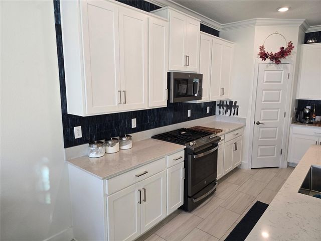 8280 ROLLING TIDES DRIVE, New Port Richey, FL 34655