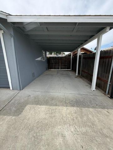 6421 Grattan Way, North Highlands, CA 95660