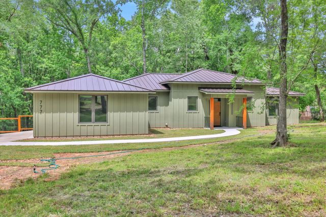 777 S Cape Royale Drive, Coldspring, TX 77331