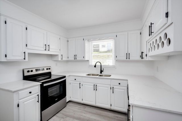 1941 Bunting Drive, North Augusta, SC 29841