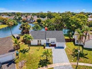 2710 Azalea Ave, Miramar, FL 33025