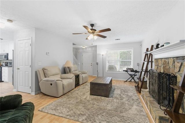 3132 Victoria Place Drive, Loganville, GA 30052