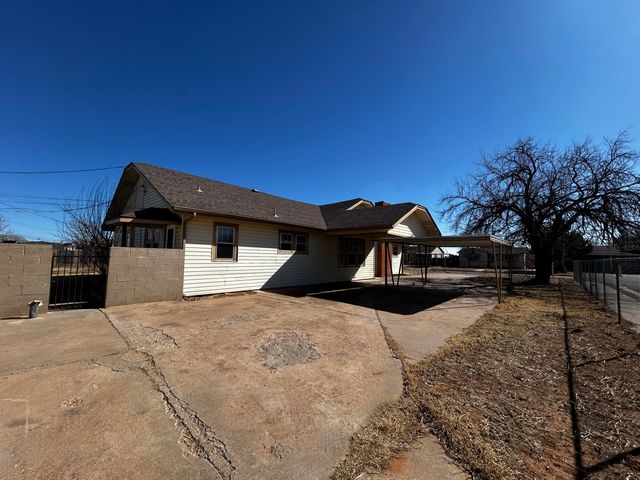 924 46th Street, Lubbock, TX 79412
