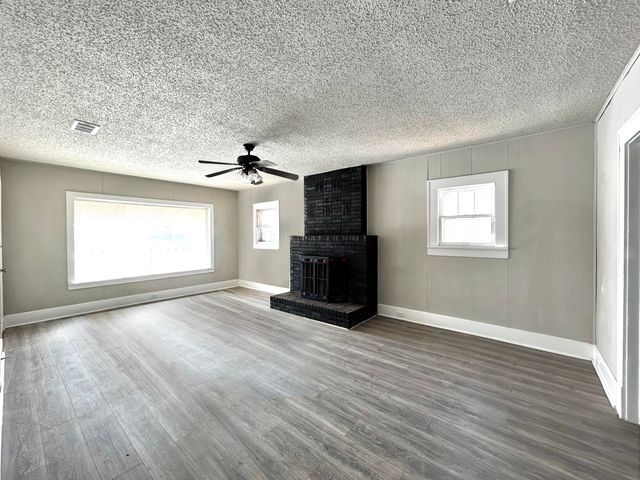 924 46th Street, Lubbock, TX 79412