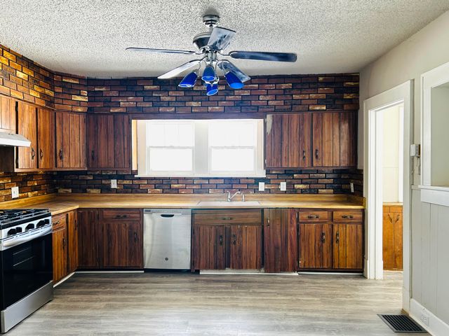 924 46th Street, Lubbock, TX 79412