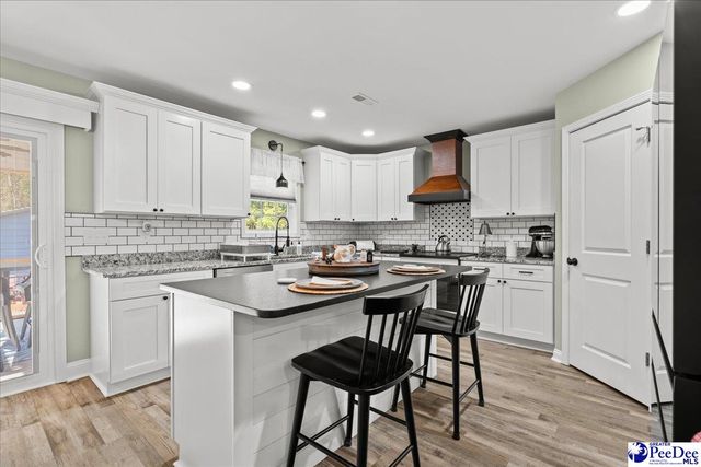 7429 E National Cemetery, Florence, SC 29506