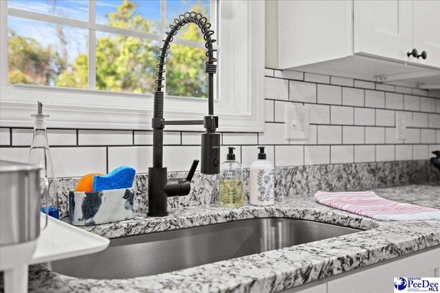 7429 E National Cemetery, Florence, SC 29506