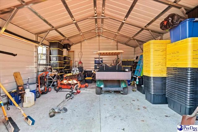 7429 E National Cemetery, Florence, SC 29506