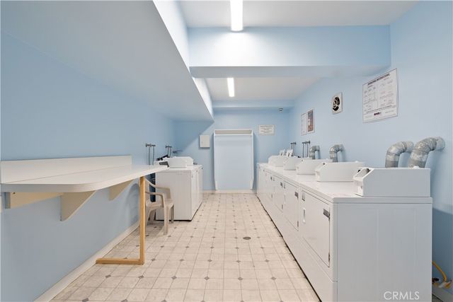 5400 Lindley Avenue 322, Encino, CA 91316