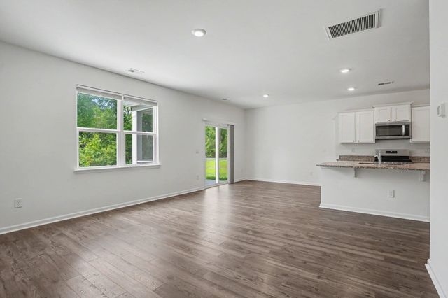 1149 Maxwell Dr., Little River, SC 29566