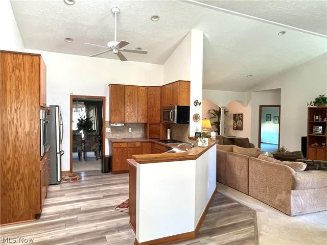 4524 Leawood Drive NE, Canton, OH 44714