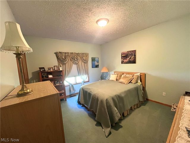 4524 Leawood Drive NE, Canton, OH 44714