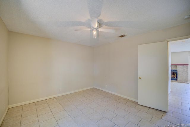 7528 Windsor Oaks, San Antonio, TX 78239