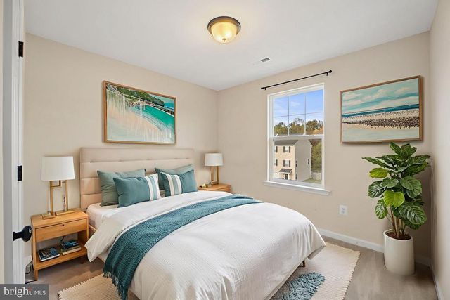 2210 MALLARD LANDING DR, Fredericksburg, VA 22408