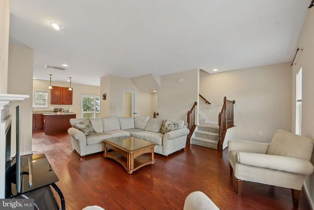 2210 MALLARD LANDING DR, Fredericksburg, VA 22408