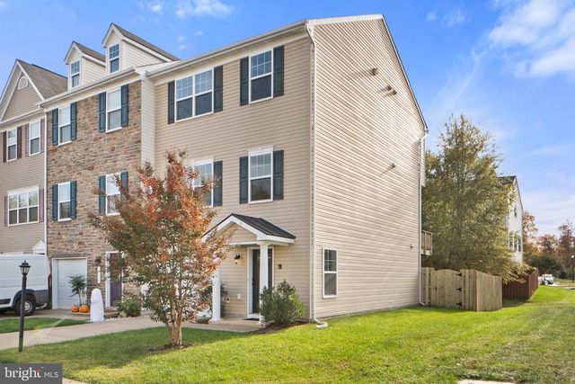 2210 MALLARD LANDING DR, Fredericksburg, VA 22408