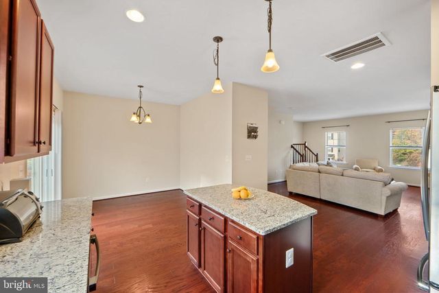 2210 MALLARD LANDING DR, Fredericksburg, VA 22408