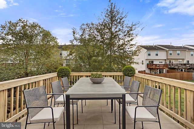 2210 MALLARD LANDING DR, Fredericksburg, VA 22408