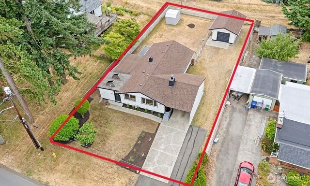 15633 47th Avenue S, Tukwila, WA 98188