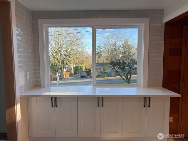 15633 47th Avenue S, Tukwila, WA 98188