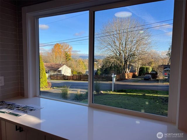 15633 47th Avenue S, Tukwila, WA 98188