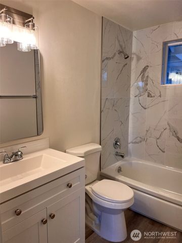 15633 47th Avenue S, Tukwila, WA 98188