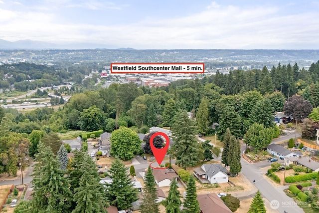 15633 47th Avenue S, Tukwila, WA 98188