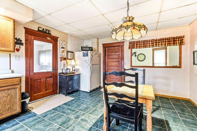 555 Pine Avenue, Hillsboro, WI 54634