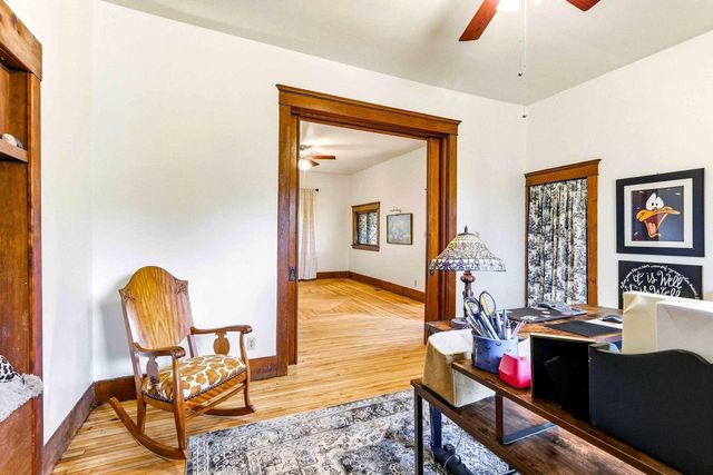 555 Pine Avenue, Hillsboro, WI 54634