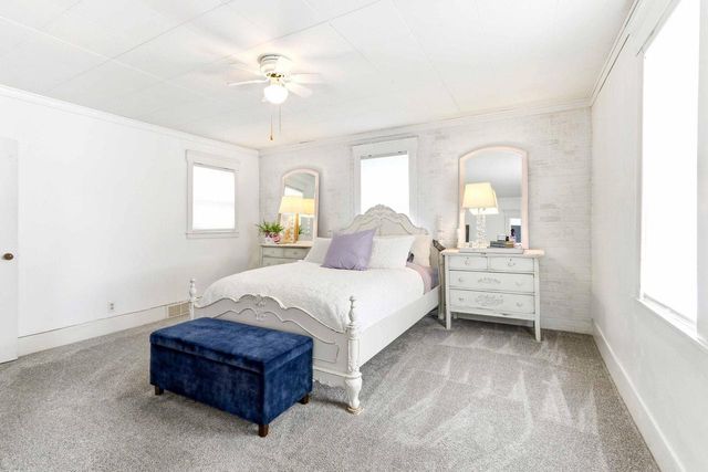 555 Pine Avenue, Hillsboro, WI 54634