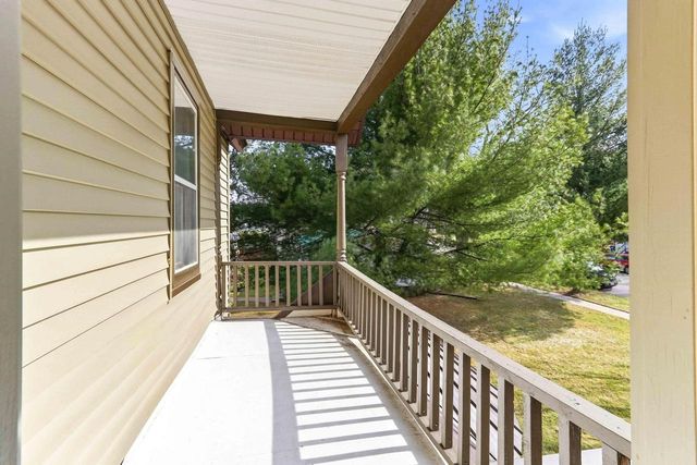 555 Pine Avenue, Hillsboro, WI 54634