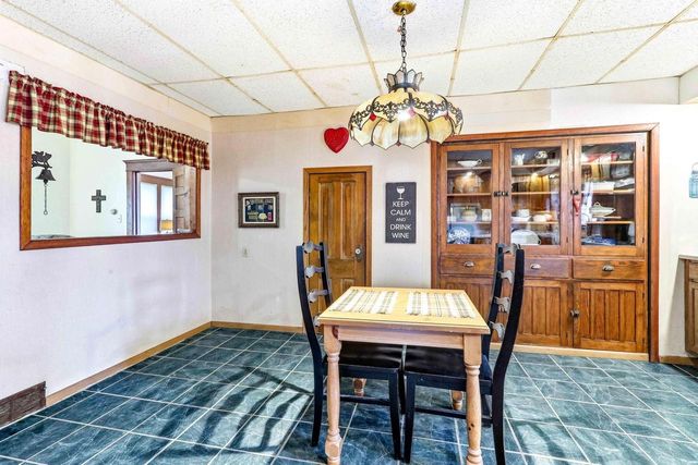 555 Pine Avenue, Hillsboro, WI 54634