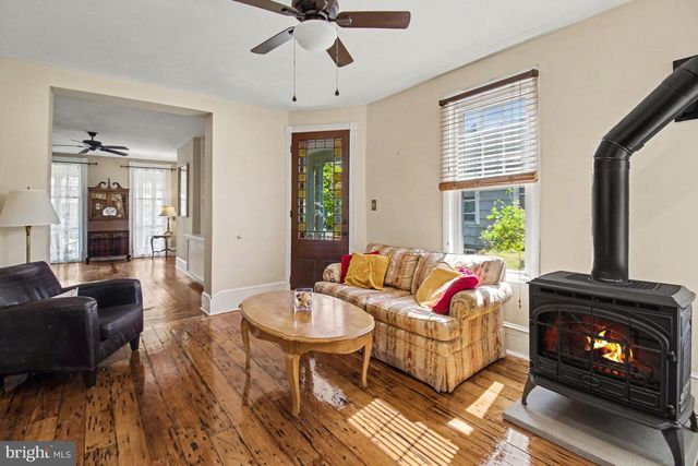 853 BERKELEY AVE, Trenton, NJ 08618