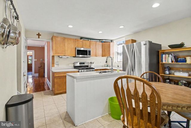 853 BERKELEY AVE, Trenton, NJ 08618