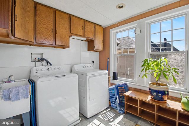 853 BERKELEY AVE, Trenton, NJ 08618