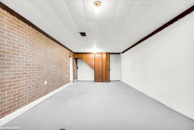 17523 Moors Avenue, Fraser, MI 48026