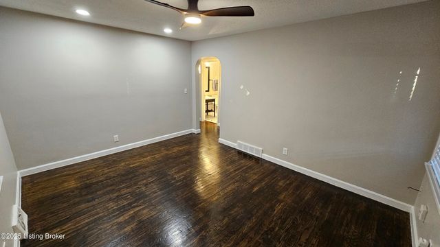 1311 Haskin Ave, Louisville, KY 40215