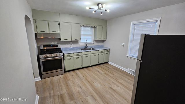 1311 Haskin Ave, Louisville, KY 40215