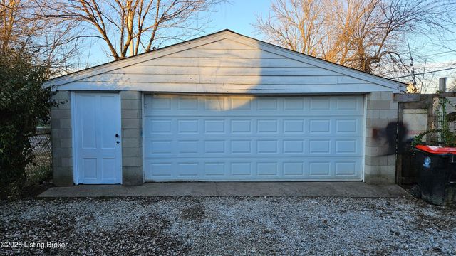 1311 Haskin Ave, Louisville, KY 40215